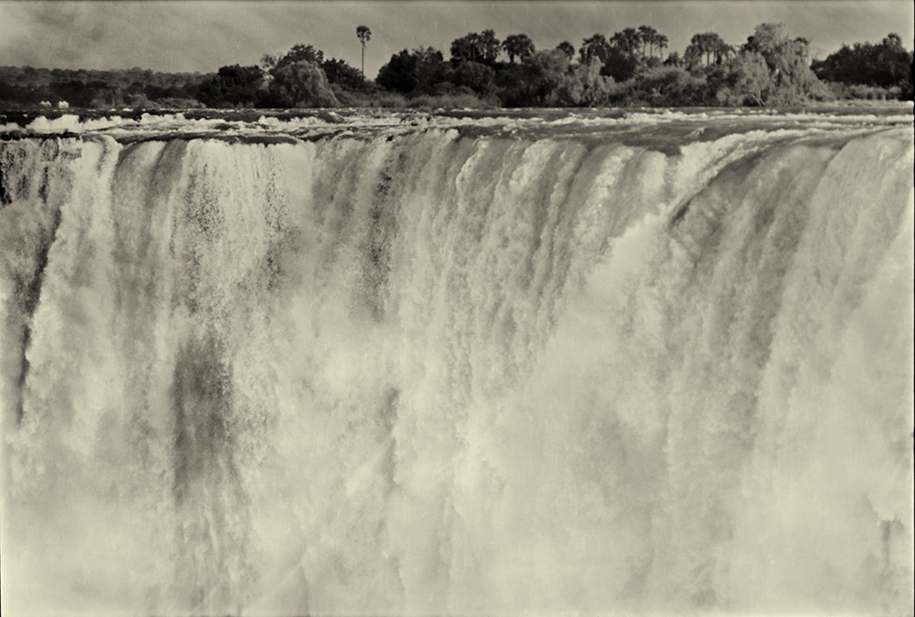 Mosi oa Tunya   The Smoke that Thunders